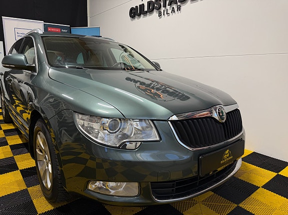 Skoda Superb 3 of 5
