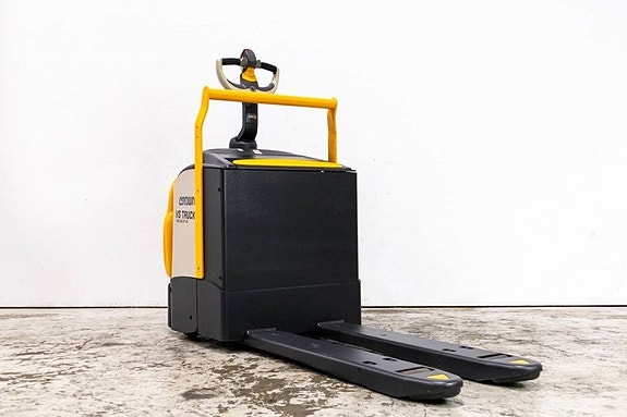 Crown WT 3040-E, smidig låglyftare med servostyrning 5 of 9