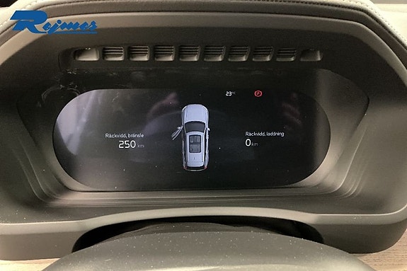 Volvo XC90 9 of 18