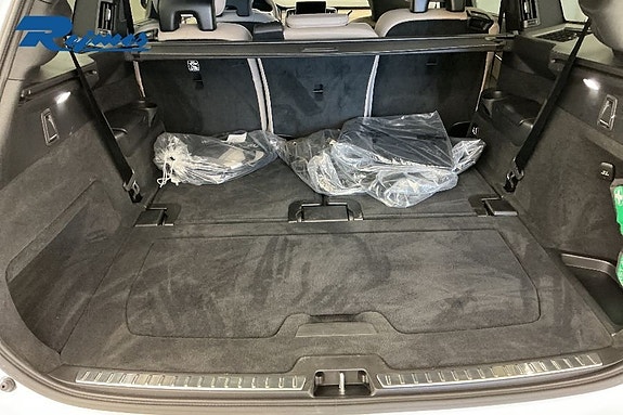 Volvo XC90 14 of 18
