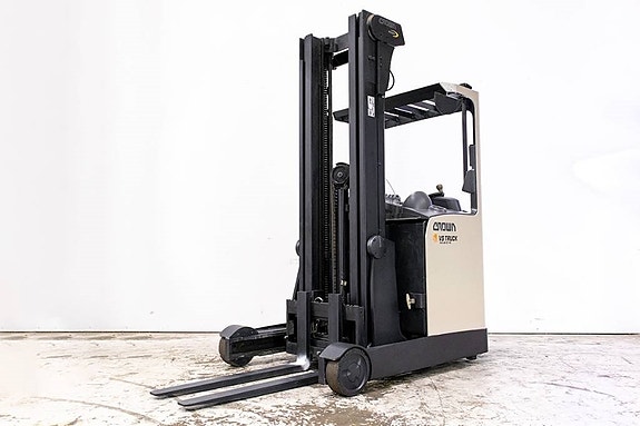 Crown ESR 4500, Begagnad skjutstativtruck med sidoföring 5 of 11