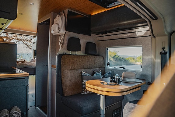 Hymer Redwood 600 Explorer 6 of 10
