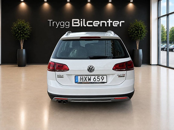 Volkswagen Golf Alltrack 4 of 16