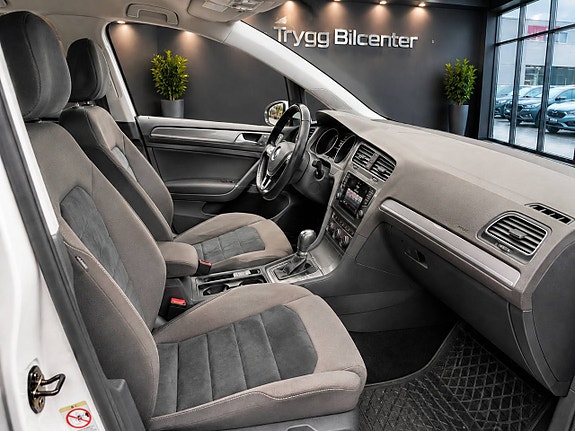 Volkswagen Golf Alltrack 11 of 16