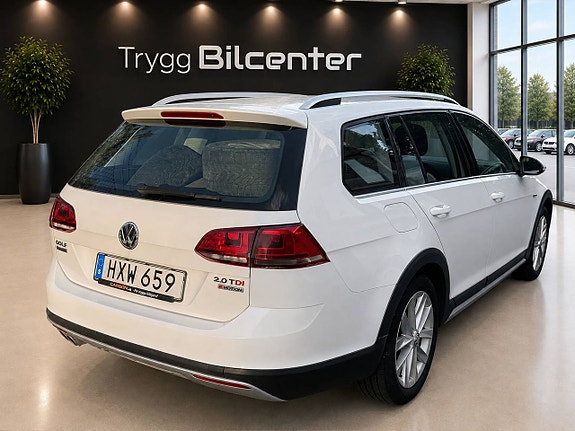 Volkswagen Golf Alltrack 5 of 16