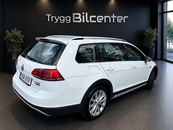 Volkswagen Golf Alltrack 5 of 5