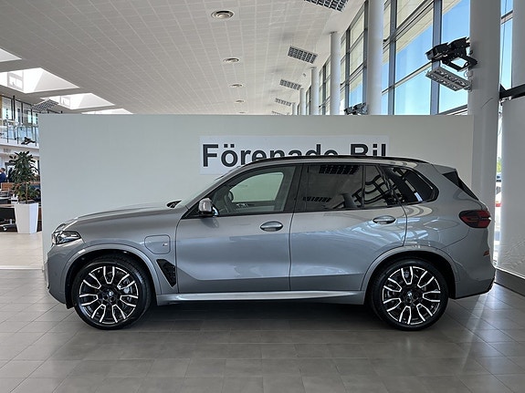 BMW X5 3 of 17