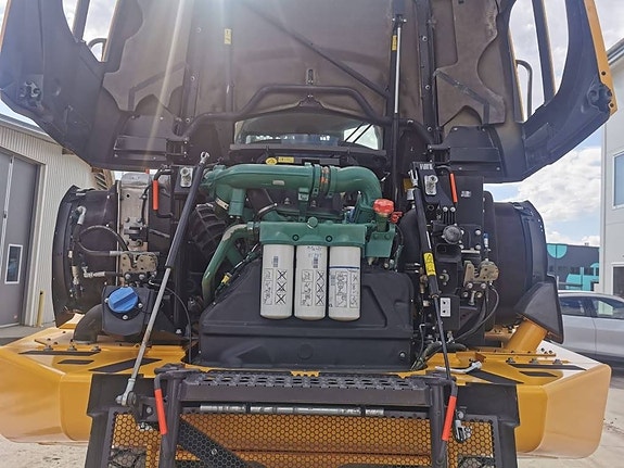 Volvo A 25 G 9 of 12