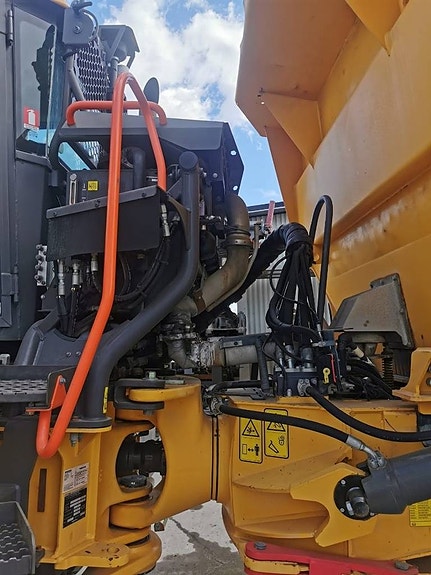 Volvo A 25 G 6 of 12