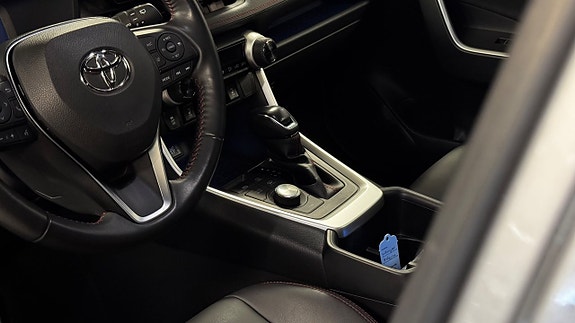 Toyota RAV4 20 of 22