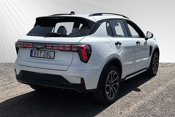 Lynk & Co 01 5 of 11