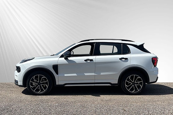 Lynk & Co 01 3 of 11
