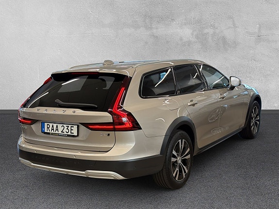 Volvo V90 Cross Country 5 of 5