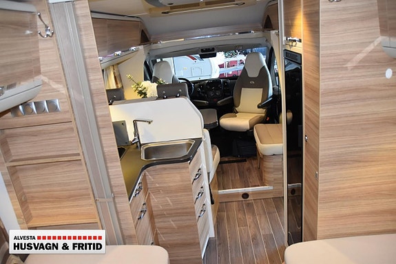 Adria Coral S670SLT 9 of 16