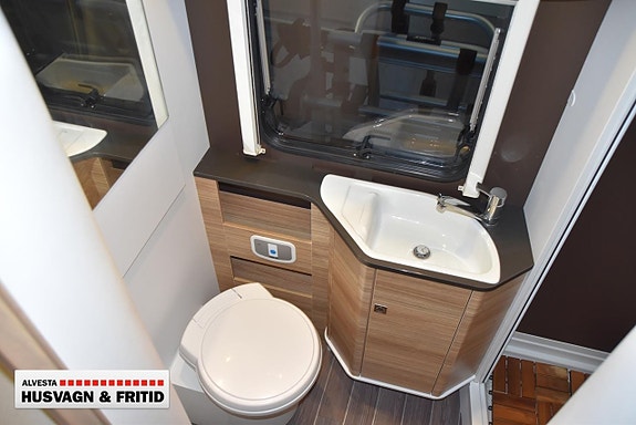 Adria Coral S670SLT 7 of 16