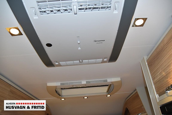 Adria Coral S670SLT 10 of 16