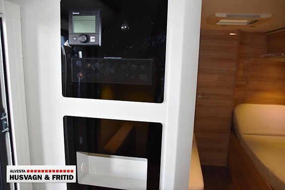 Adria Coral S670SLT 11 of 16