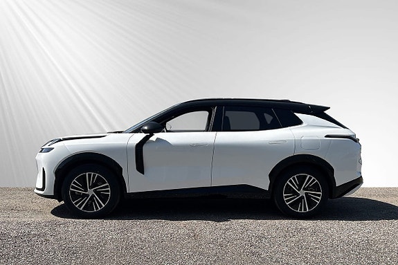 Lynk & Co 08 2 of 5