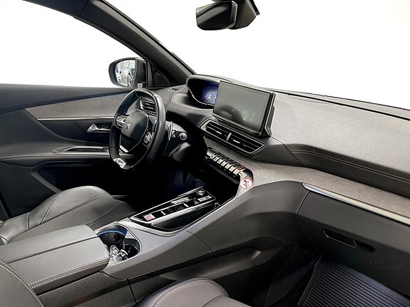 Peugeot 5008 13 of 17