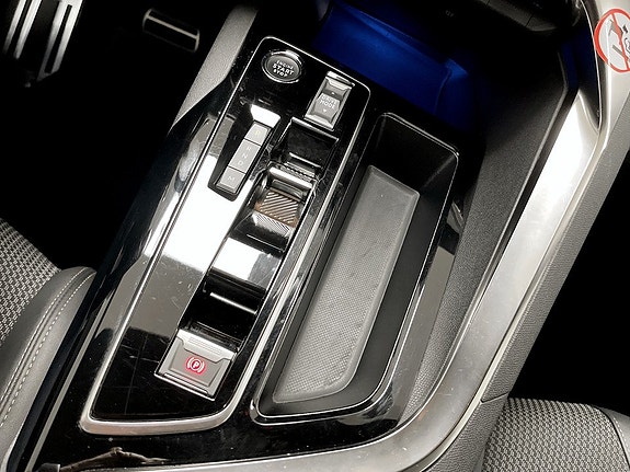 Peugeot 5008 12 of 17
