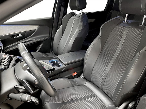 Peugeot 5008 4 of 5