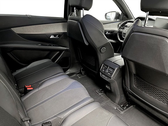 Peugeot 5008 14 of 17