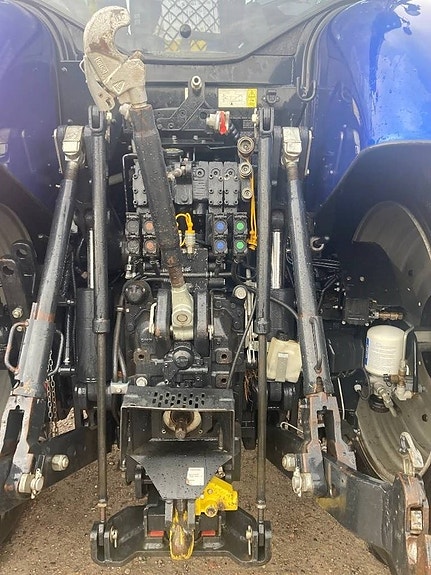New Holland T7.270 AC ST5 6 of 9