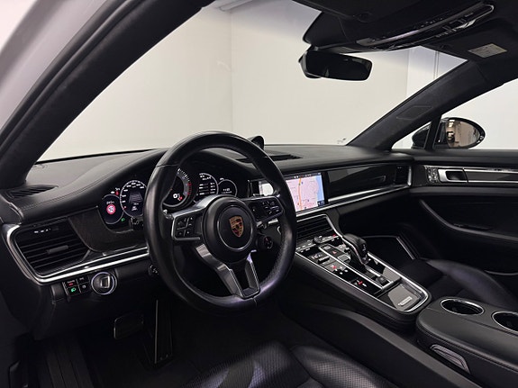 Porsche Panamera Turbo 15 of 23
