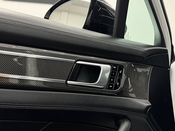 Porsche Panamera Turbo 21 of 23
