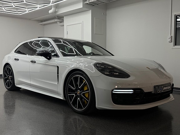 Porsche Panamera Turbo 8 of 23