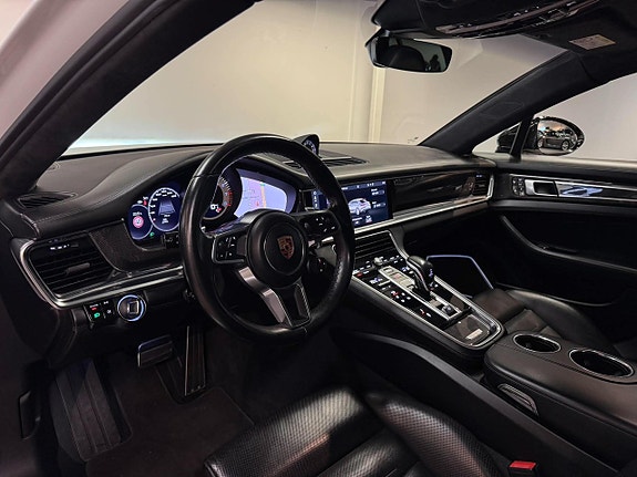 Porsche Panamera Turbo 15 of 26