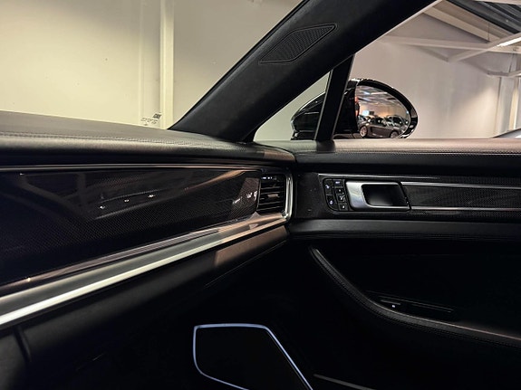 Porsche Panamera Turbo 21 of 26