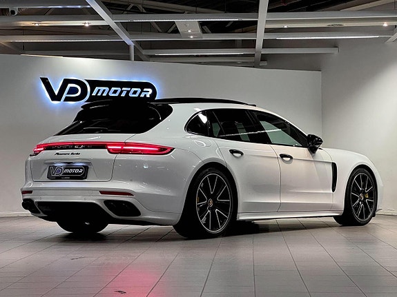 Porsche Panamera Turbo 5 of 26