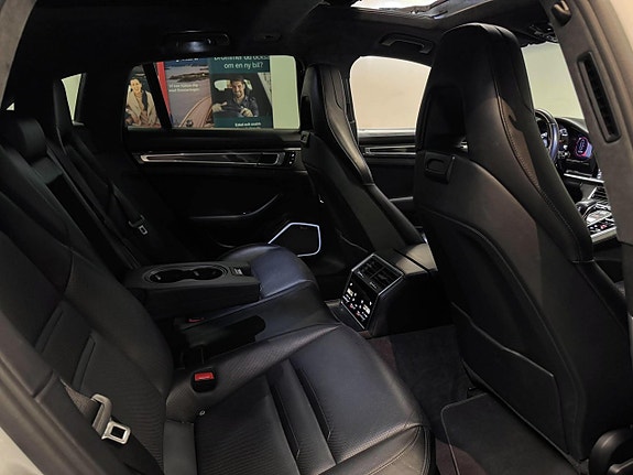 Porsche Panamera Turbo 25 of 26
