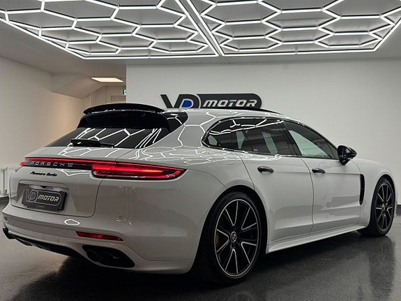 Porsche Panamera Turbo 5 of 5