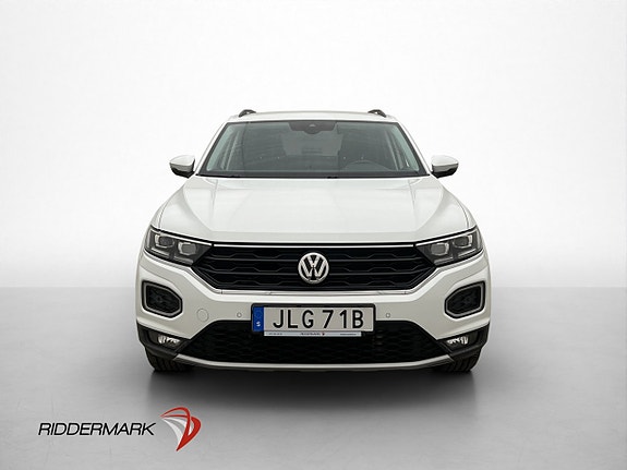 Volkswagen T-Roc 2 of 5