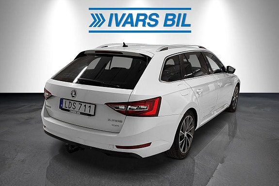 Skoda Superb 3 of 5