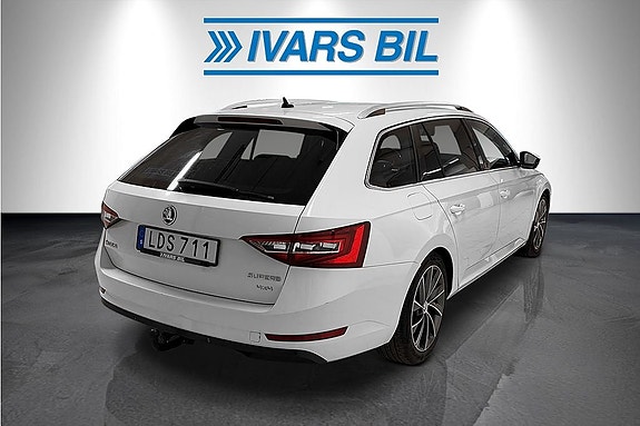 Skoda Superb 3 of 5