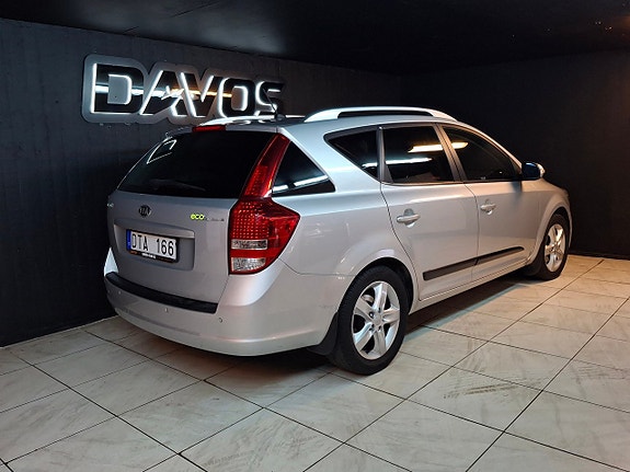 Kia Ceed 4 of 5
