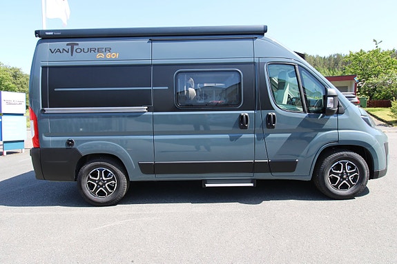 Knaus Vantourer 540 GO  Automat Våningsäng hissbar 2,2 Turbodiesel 140 Hk 8 vxl automat 2 of 15