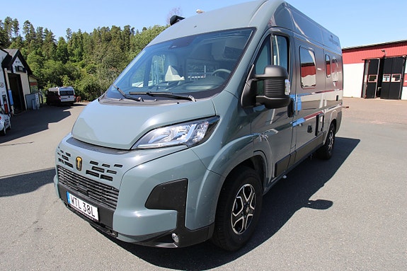 Knaus Vantourer 540 GO  Automat Våningsäng hissbar 2,2 Turbodiesel 140 Hk 8 vxl automat 8 of 15