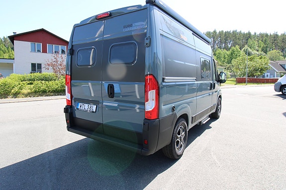 Knaus Vantourer 540 GO  Automat Våningsäng hissbar 2,2 Turbodiesel 140 Hk 8 vxl automat 3 of 15