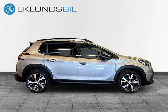 Peugeot 2008 4 of 5