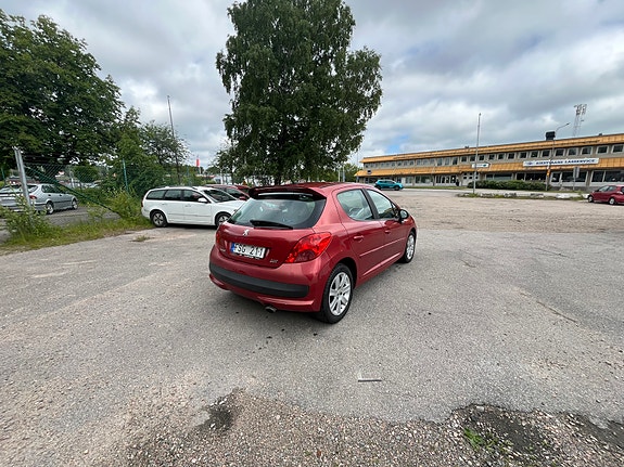 Peugeot 207 3 of 5