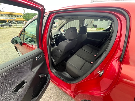 Peugeot 207 6 of 9