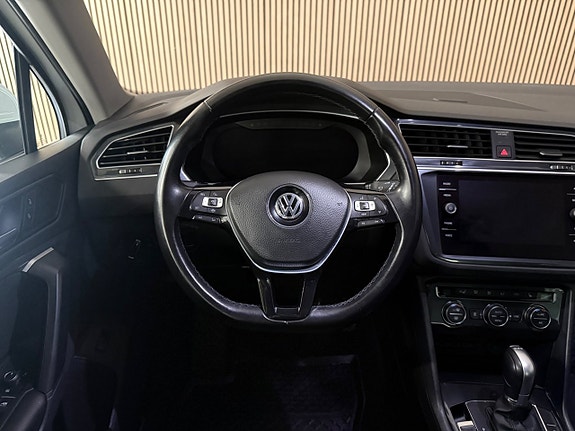 Volkswagen Tiguan 14 of 29