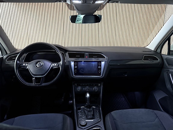 Volkswagen Tiguan 13 of 29