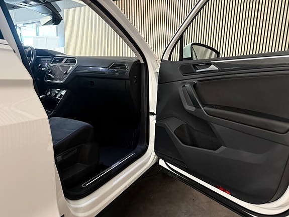 Volkswagen Tiguan 21 of 29