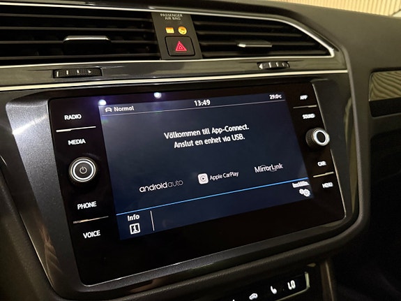 Volkswagen Tiguan 26 of 29