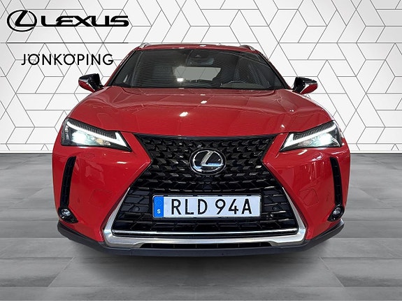 Lexus UX250h 7 of 17